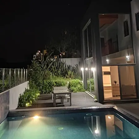 Casa O Carrasco Design House With Pool *